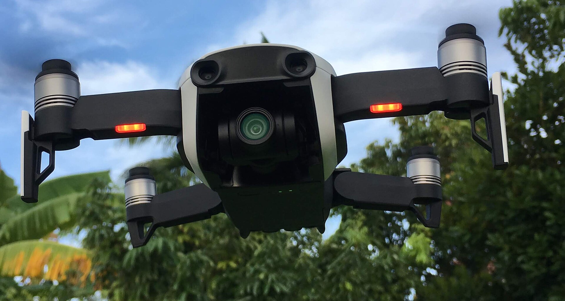 Dron Recreativo Dji Mavic Air, Uno De Los Equipos Afectados Por La Prohibición De Drones