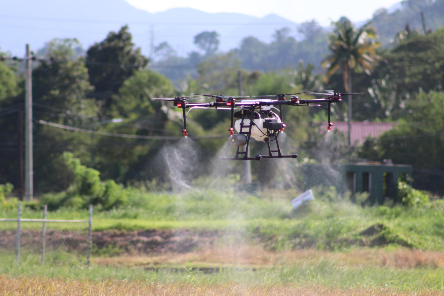Dron Agrícola En Una Demostración, Tras El Fin De La Prohibición De Drones En Venezuela