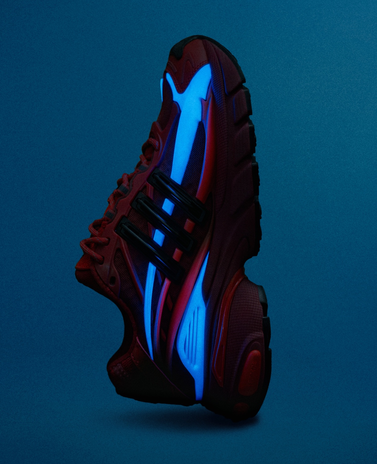 Adidas Adistar Jellyfish Red Brillando En La Oscuridad
