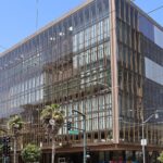Sede de OpenAI en San Francisco, empresa demandada por ocho estados de EE. UU. por los riesgos de ChatGPT para menores