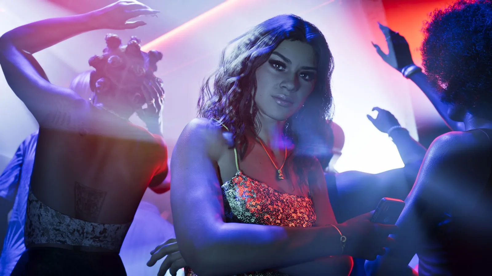 Jugabilidad De Gta 6: Lucia En Un Club Nocturno De Vice City