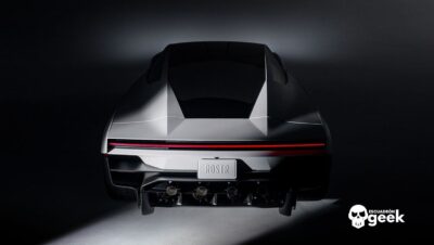 Nuevo Tesla Roadster Visto Desde Atrás Con Sus Propulsores De Gas Frío
