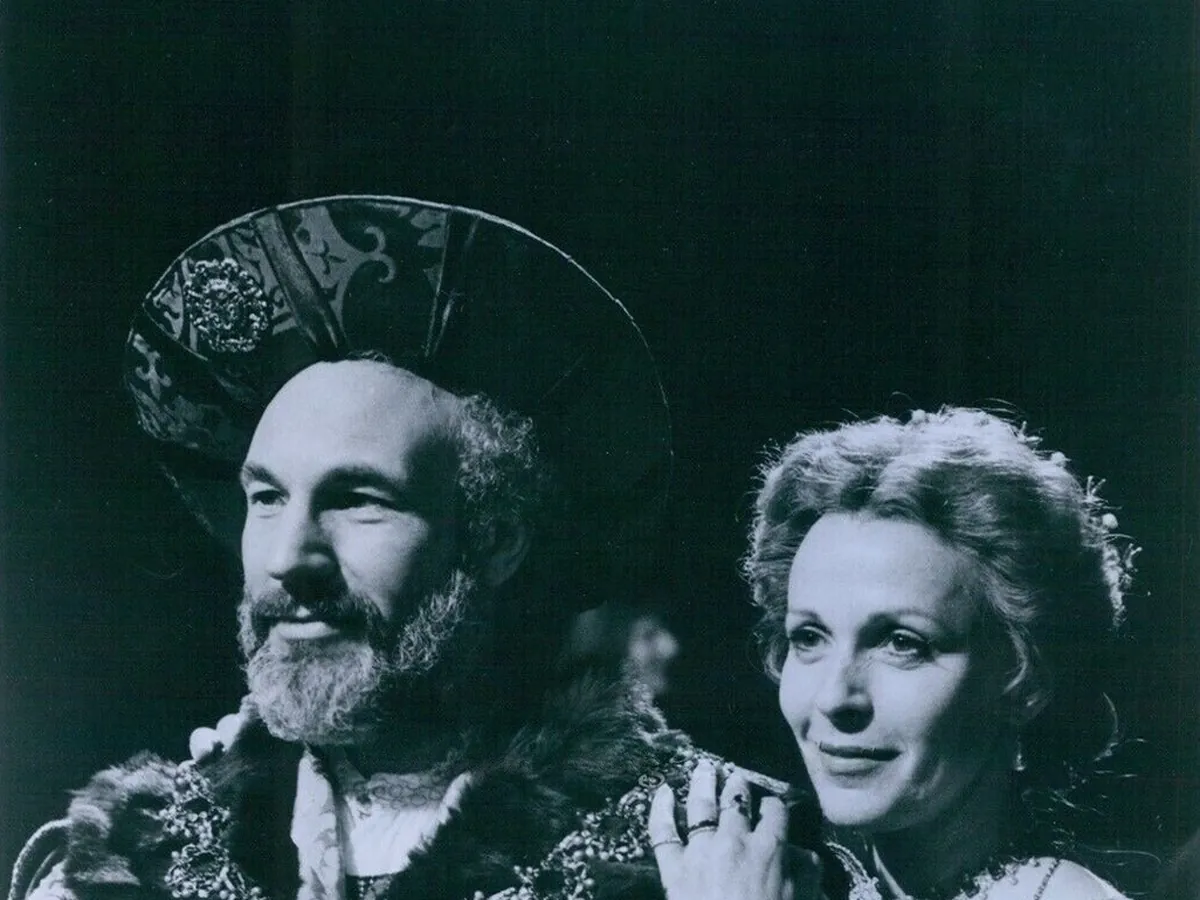 Patrick Stewart Como El Rey Claudio En Hamlet En 1980